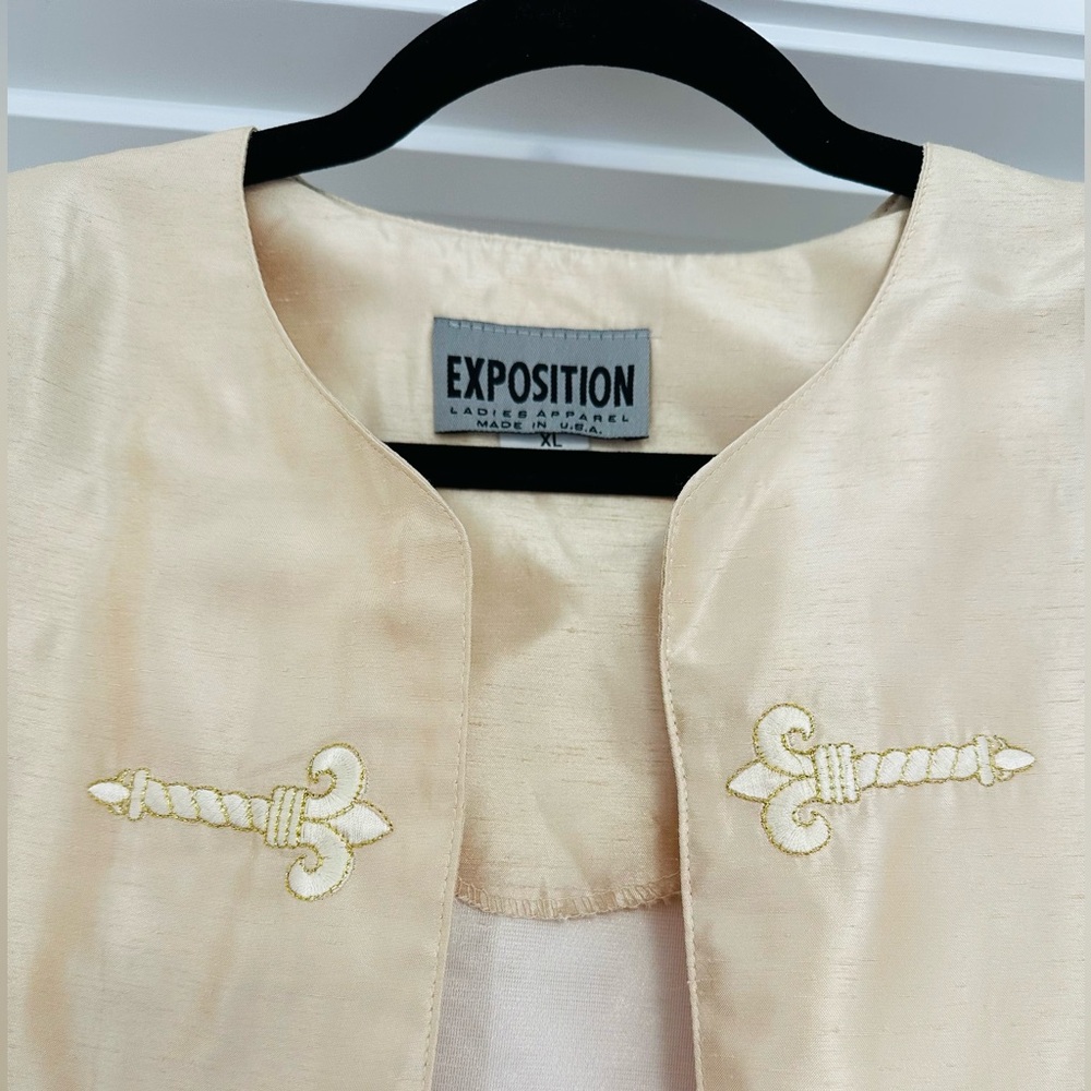 Womens Cream Embroidered Mandarin Collar Blazer - Picture 3 of 6